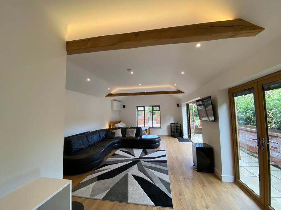 Stansted Airport Luxury Annexe With Parking. Apartment Birchanger Exterior photo