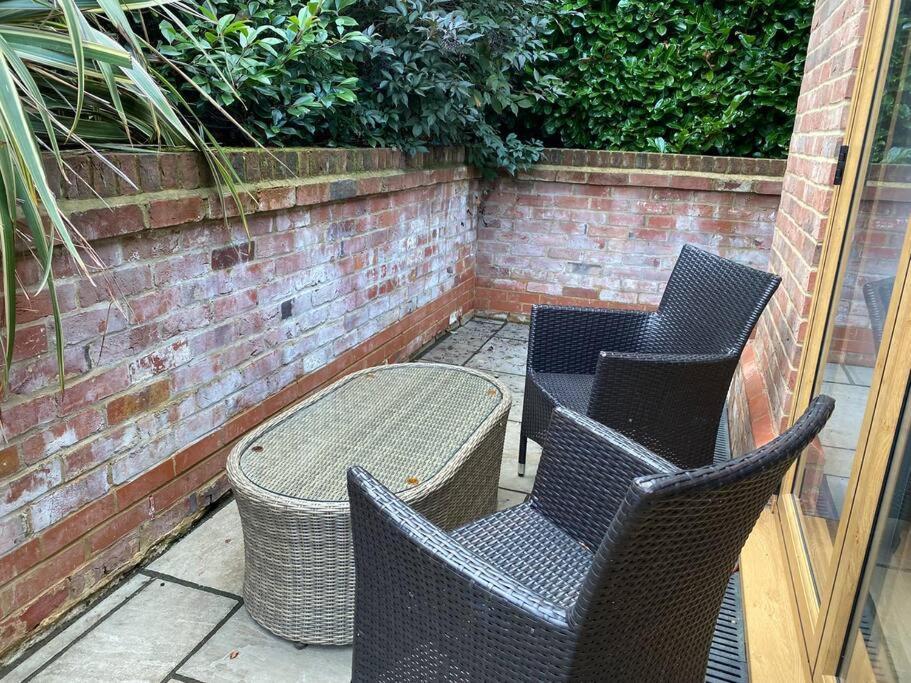Stansted Airport Luxury Annexe With Parking. Apartment Birchanger Exterior photo
