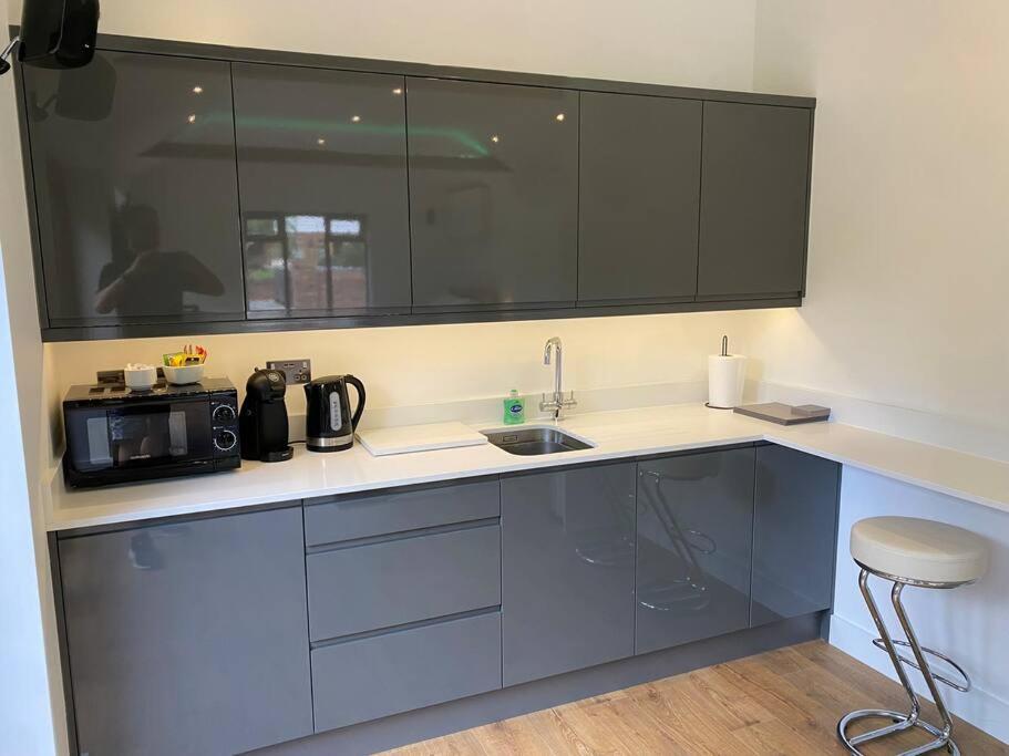 Stansted Airport Luxury Annexe With Parking. Apartment Birchanger Exterior photo