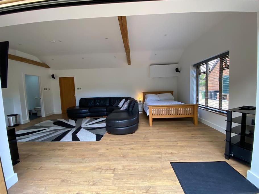 Stansted Airport Luxury Annexe With Parking. Apartment Birchanger Exterior photo