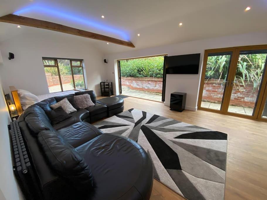 Stansted Airport Luxury Annexe With Parking. Apartment Birchanger Exterior photo