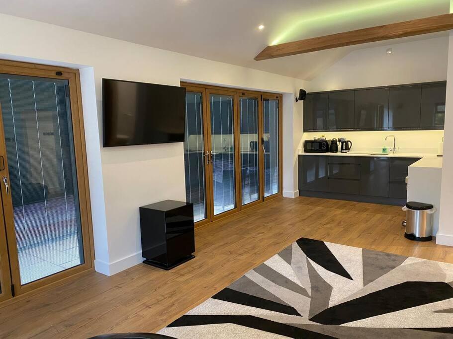 Stansted Airport Luxury Annexe With Parking. Apartment Birchanger Exterior photo